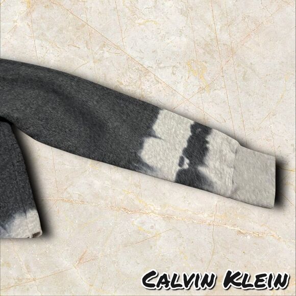Preowned Calvin Klein Cropped Long Sleeve Sweatshirt - Tie Dye Dip Hem -S - Picture 10 of 10
